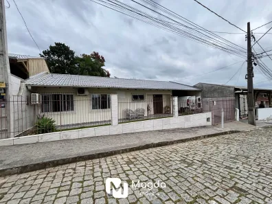 Casa com 3 Quartos à venda, 151m² no Água Verde, Blumenau