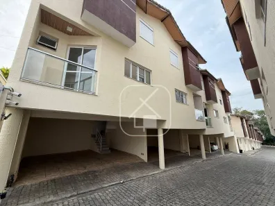 Casa de Condomínio com 3 Quartos à venda, 131m² no Centro, Guararema