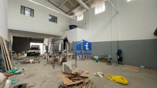 Galpão / Depósito / Armazém para alugar, 360m² no Vila Endres, Guarulhos