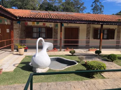 Fazenda / Sítio / Chácara com 6 Quartos à venda, 26000m² no Capela de São Pedro, Vargem Grande Paulista