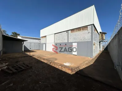 Galpão / Depósito / Armazém à venda, 326m² no Jardim Maracanã, Uberaba