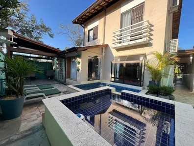 Casa de Condomínio com 3 Quartos à venda, 190m² no Jardim Colibri, Embu das Artes