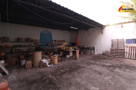 Galpão / Depósito / Armazém à venda, 300m² no Das Oliveiras, Divinópolis
