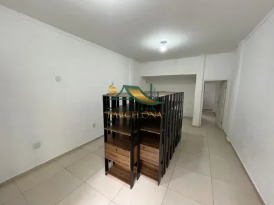 Loja / Salão / Ponto Comercial para alugar, 50m² no Aterrado, Volta Redonda