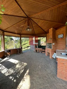 Casa de Condomínio com 4 Quartos à venda, 260m² no Vale Encantado, Campos do Jordão