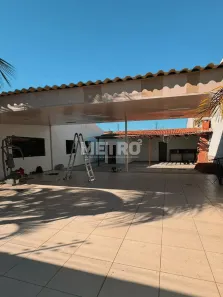 Loja / Salão / Ponto Comercial com 2 Quartos para alugar, 438m² no Caminho do Sol, Petrolina