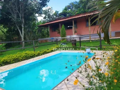Fazenda / Sítio / Chácara com 3 Quartos à venda, 95m² no Nossa Senhora da Paz, São Joaquim de Bicas