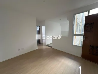 Apartamento com 2 Quartos para alugar, 45m² no São Geraldo, Montes Claros