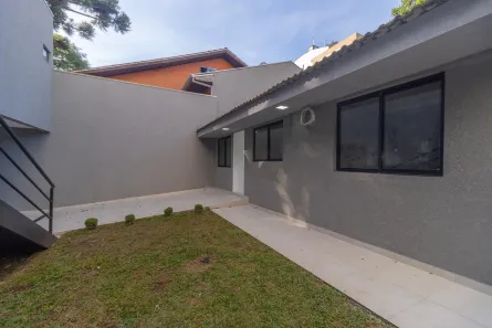 Loja / Salão / Ponto Comercial com 1 Quarto para alugar, 50m² no Vila Izabel, Curitiba