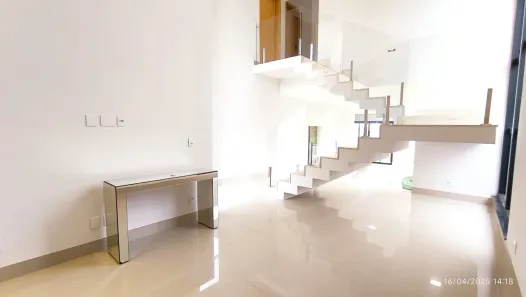 Casa de Condomínio com 3 Quartos à venda, 227m² no Jardins Barcelona, Senador Canedo