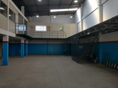 Galpão / Depósito / Armazém para alugar, 500m² no Colônia Santo Antônio, Manaus