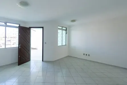 Sobrado com 3 Quartos à venda, 106m² no Jardim Alvorada, Campo Largo
