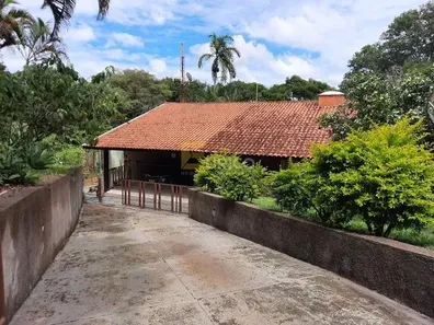 Fazenda / Sítio / Chácara com 4 Quartos à venda, 330m² no Chácaras Polozzi, Louveira