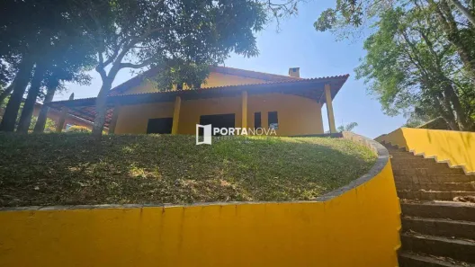 Fazenda / Sítio / Chácara com 3 Quartos para alugar, 341m² no Chácaras Ana Lúcia, Embu das Artes