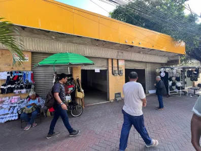 Loja / Salão / Ponto Comercial para alugar, 58m² no Centro, Itaguaí