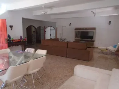 Fazenda / Sítio / Chácara com 8 Quartos à venda, 700m² no Caneca Fina, Guapimirim