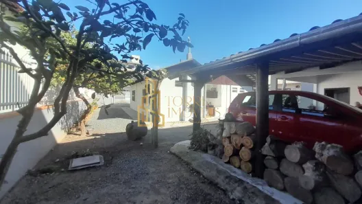 Casa com 3 Quartos à venda, 123m² no Meia Praia, Navegantes