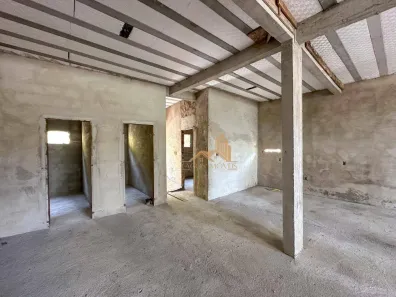 Loja / Salão / Ponto Comercial à venda, 145m² no Porto da Aldeia, São Pedro da Aldeia