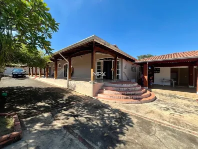 Fazenda / Sítio / Chácara com 3 Quartos à venda, 353m² no Chácaras Veneza, Piracicaba