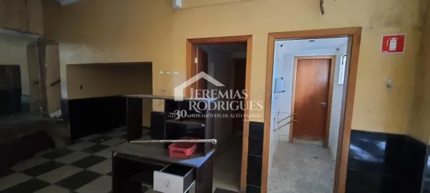 Loja / Salão / Ponto Comercial à venda, 321m² no Guedes, Tremembé