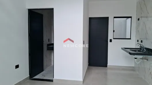 Kitnet à venda, 36m² no Estância Balneária Belmira Novaes, Peruíbe