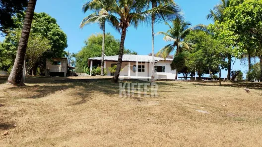 Fazenda / Sítio / Chácara com 3 Quartos à venda, 382m² no Condado de Maricá, Maricá