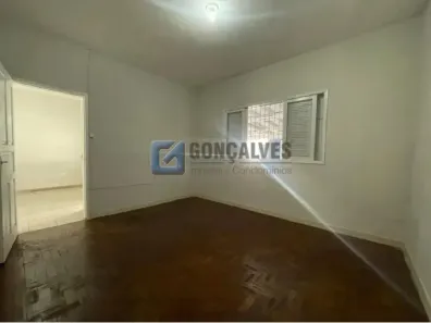 Casa com 2 Quartos para alugar, 150m² no Baeta Neves, São Bernardo do Campo