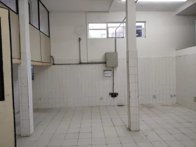 Galpão / Depósito / Armazém para alugar, 180m² no Parque Rincão, Cotia