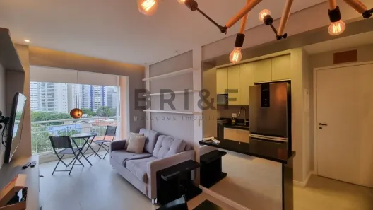 Apartamento com 2 Quartos para alugar, 50m² no Santo Amaro, São Paulo