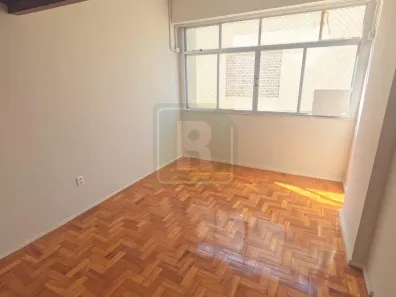 Apartamento com 2 Quartos para alugar, 70m² no Centro, Niterói