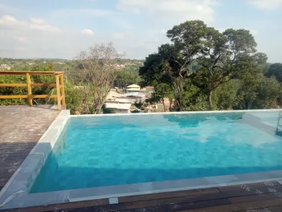 Fazenda / Sítio / Chácara com 3 Quartos à venda, 1000m² no , Mairinque