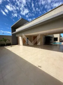 Casa com 3 Quartos à venda, 223m² no Setor Maysa, Trindade