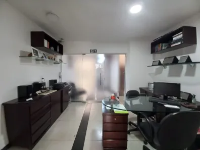 Loja / Salão / Ponto Comercial à venda, 60m² no Savassi, Belo Horizonte