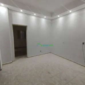 Casa com 1 Quarto para alugar, 50m² no Vila Dirce, Carapicuíba