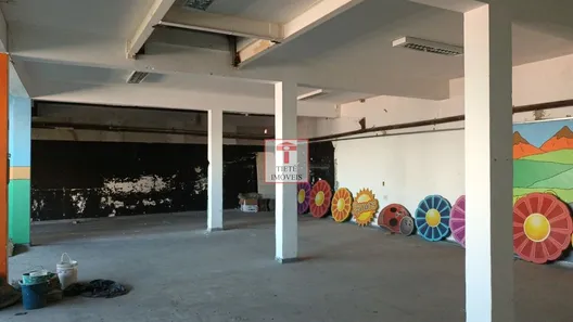 Galpão / Depósito / Armazém à venda, 680m² no Bosque da Saúde, São Paulo