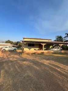 Fazenda / Sítio / Chácara com 3 Quartos à venda, 20000m² no , Brasília