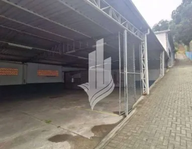 Galpão / Depósito / Armazém para alugar, 700m² no Centro, Blumenau