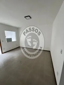 Casa de Condomínio com 2 Quartos para alugar, 70m² no Meudon, Teresópolis