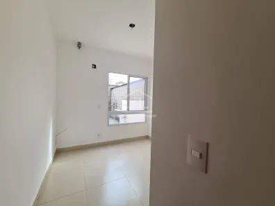 Casa de Condomínio com 3 Quartos à venda, 67m² no Socopo, Teresina