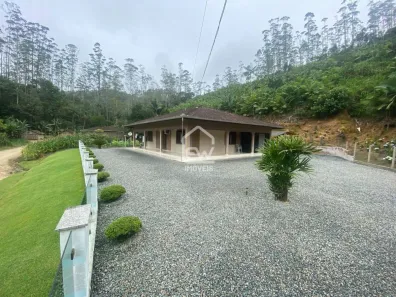 Fazenda / Sítio / Chácara com 3 Quartos à venda, 200m² no , Massaranduba