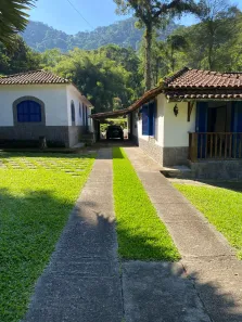 Casa de Condomínio com 7 Quartos à venda, 2500m² no Monte Oliveti, Guapimirim