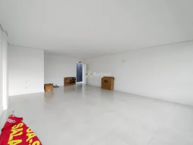 Conjunto Comercial / Sala para alugar, 55m² no Do Salto, Blumenau