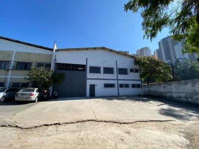 Galpão / Depósito / Armazém com 3 Quartos para alugar, 1100m² no Jardim Henriqueta, Taboão da Serra