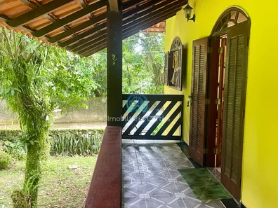 Casa de Condomínio com 2 Quartos à venda, 100m² no Limoeiro, Guapimirim