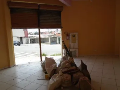 Loja / Salão / Ponto Comercial para alugar, 35m² no Taboão, Diadema