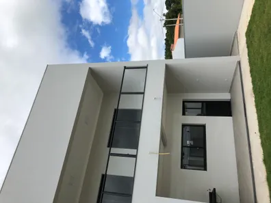 Sobrado com 3 Quartos à venda, 200m² no , Sarapuí