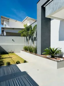 Casa de Condomínio com 3 Quartos à venda, 300m² no Região dos Lagos, Brasília