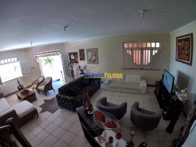Casa com 2 Quartos para alugar, 200m² no Praia das Dunas, Estância