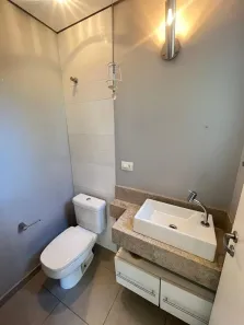 Casa de Condomínio com 4 Quartos para venda ou aluguel, 150m² no Jardim Villaça, São Roque