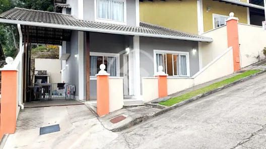 Casa de Condomínio com 3 Quartos à venda, 120m² no Bom Retiro, Teresópolis
